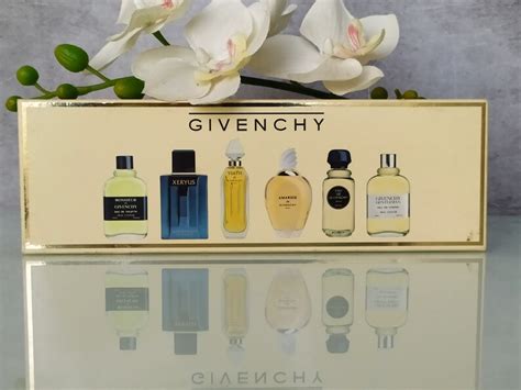 miniatura givenchy con laccio oro|Perfume miniatura givenchy .